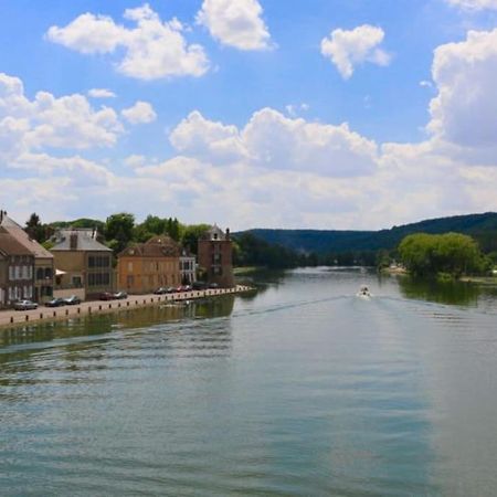 La Demeure De Margot - 24 Couchages Villa Villeneuve-sur-Yonne Bagian luar foto