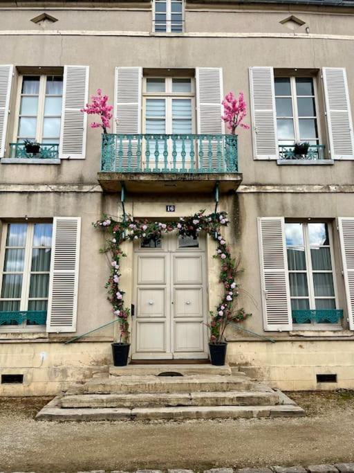 La Demeure De Margot - 24 Couchages Villa Villeneuve-sur-Yonne Bagian luar foto