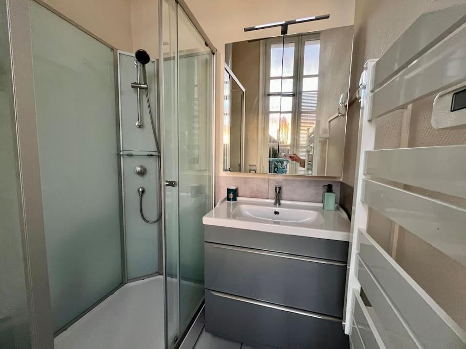 La Demeure De Margot - 24 Couchages Villa Villeneuve-sur-Yonne Bagian luar foto