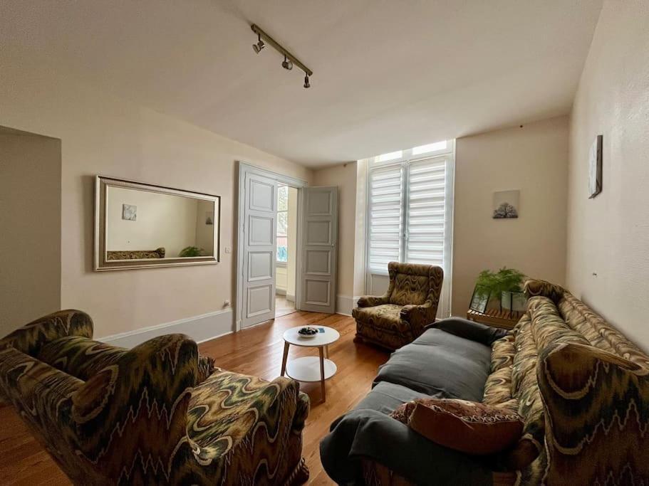 La Demeure De Margot - 24 Couchages Villa Villeneuve-sur-Yonne Bagian luar foto